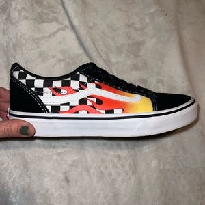 Custom fame/ checker old skool vans ❤️‍🔥🏁